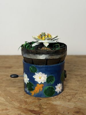 Sapo na Flor