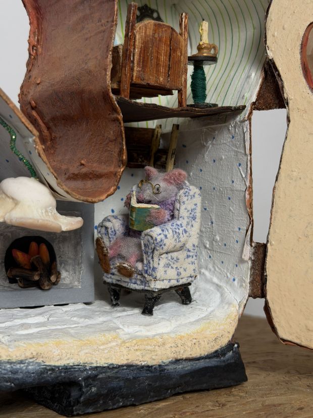 Dioramas artísticos de Dina Cró Art, cenários em miniatura feitos à mão