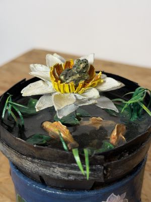 Sapo na Flor